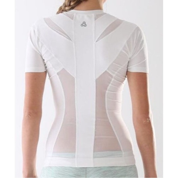 ALIGNMED PostureCorrecting, NeurobandTechnology pullover Short Sleeve V-Neck Tee - Picture 2 of 9